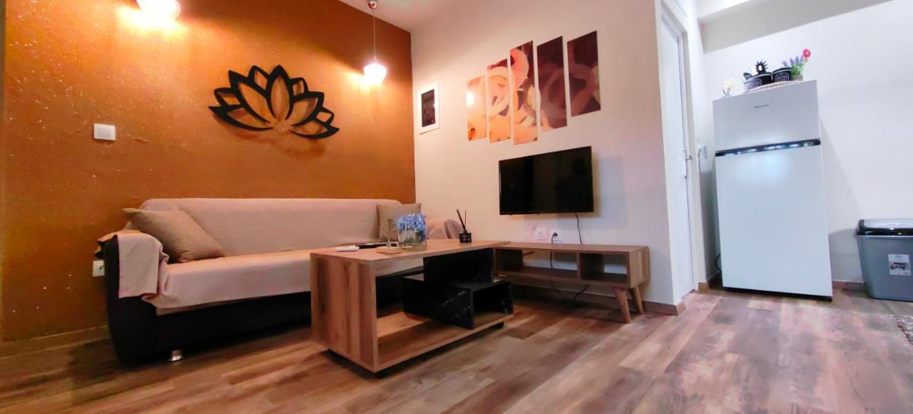 Theo Apartments 3 Артемида Екстериор снимка